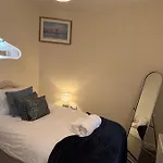 2 Bd House, Near City Center