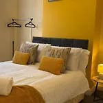 2 Bd House, Near City Center
