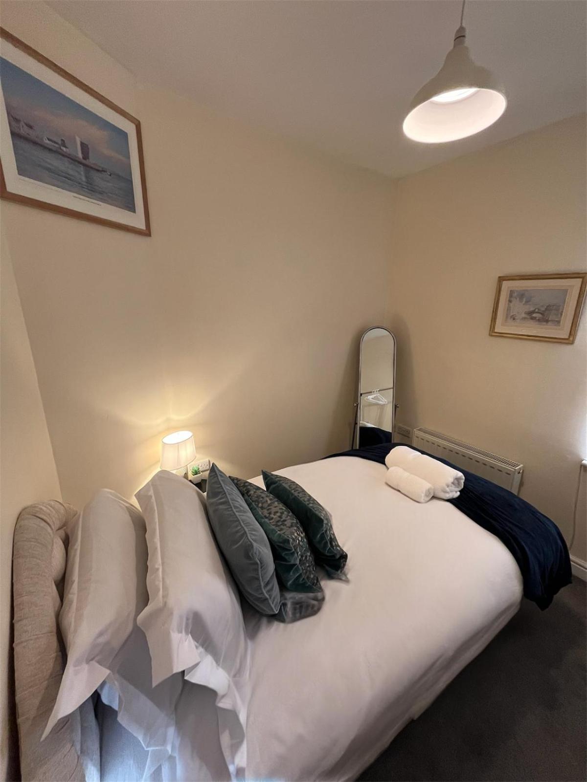 2 Bd House, Near Center Holiday home York